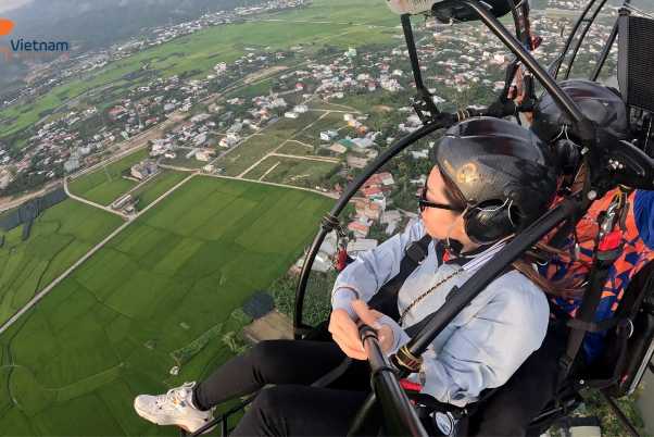 Bay dù lượn Fly Nha Trang: Paragliding (dù bay tự do) và Paramotor (dù bay có động cơ)
